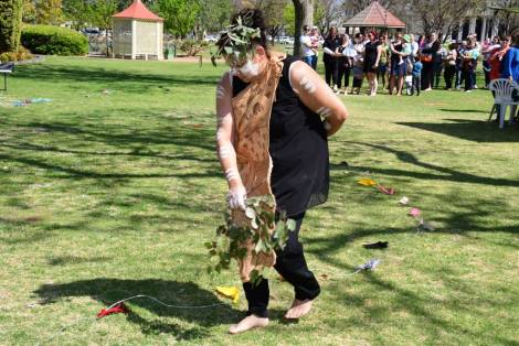 dubbo baby ceremony 4r0_0_5568_3712_w1200_h678_fmax